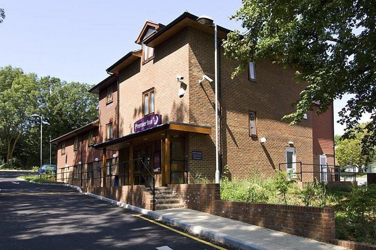 Premier Inn Portsmouth Horndean Ngoại thất bức ảnh